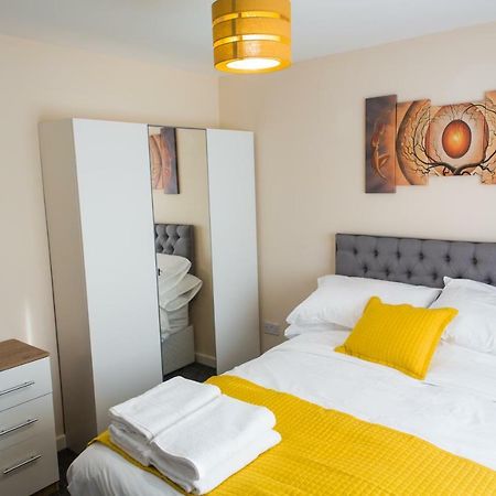 Salford Holiday Apartment Manchester Eksteriør bilde