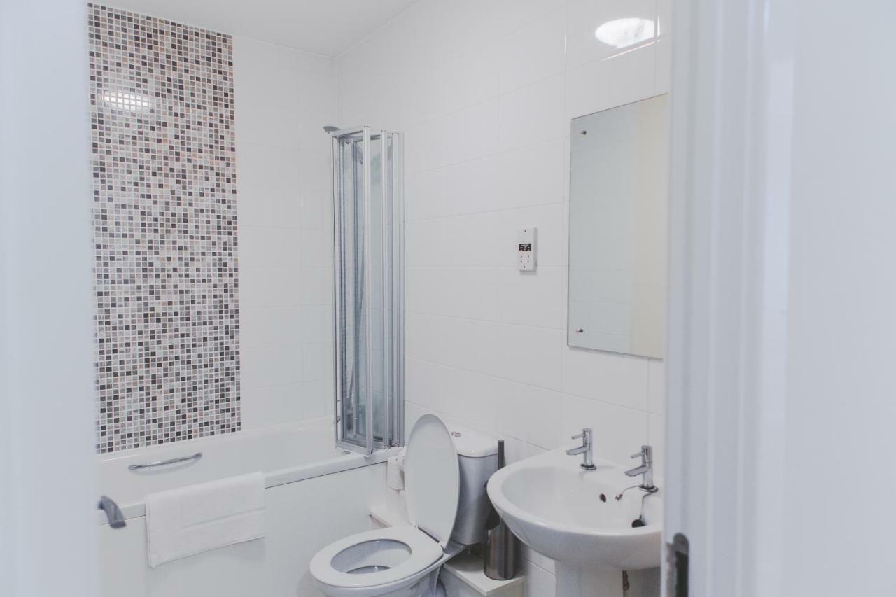 Salford Holiday Apartment Manchester Eksteriør bilde