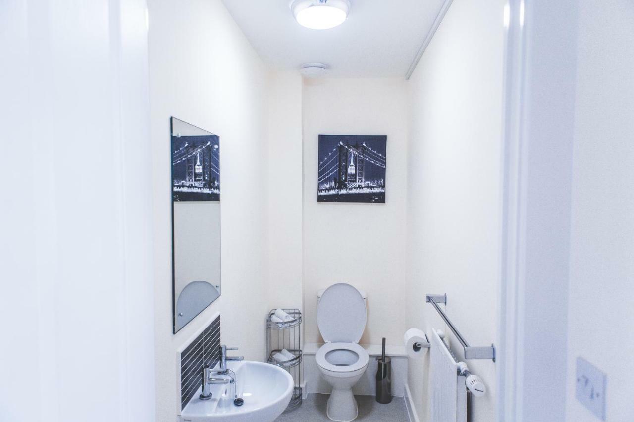Salford Holiday Apartment Manchester Eksteriør bilde