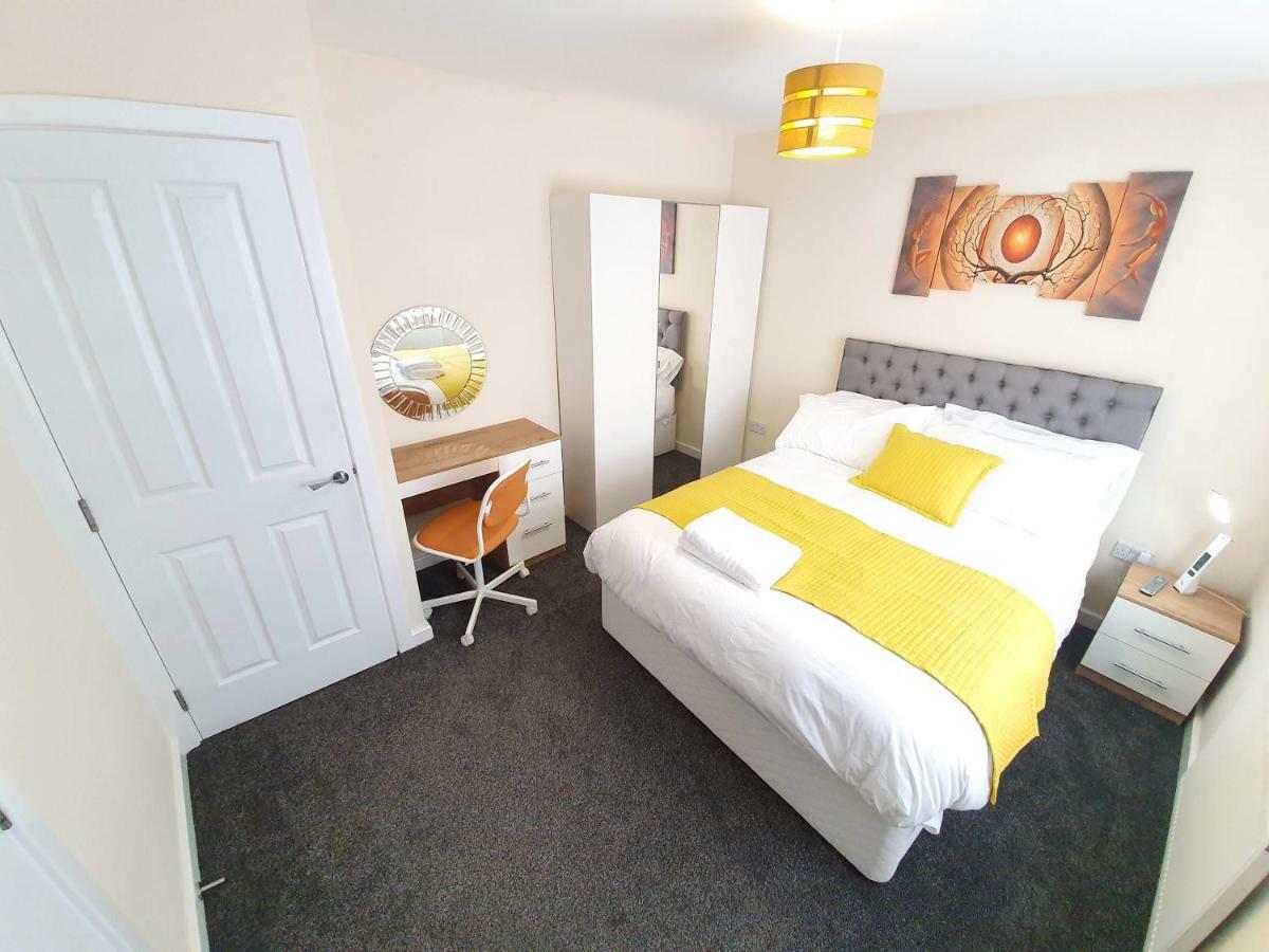 Salford Holiday Apartment Manchester Eksteriør bilde